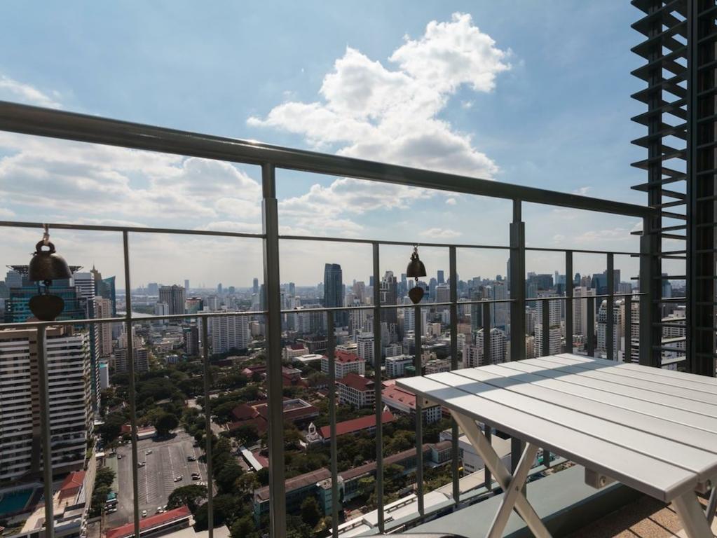 Villa Asoke Бангкок Экстерьер фото